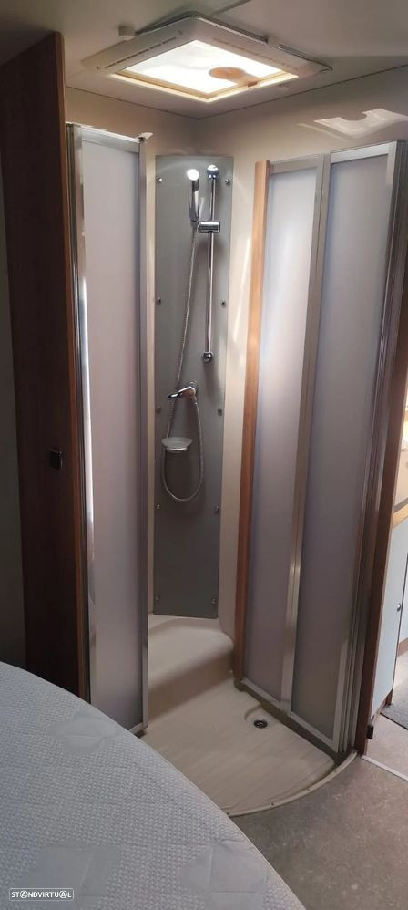 Challenger Genesis 69 cama central e basculante