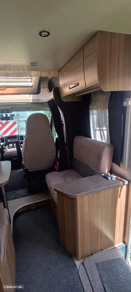 Challenger Genesis 69 cama central e basculante