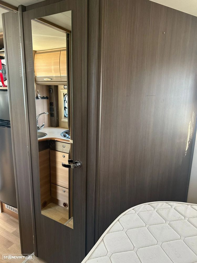 Rapido Serie 6F 691 cama central