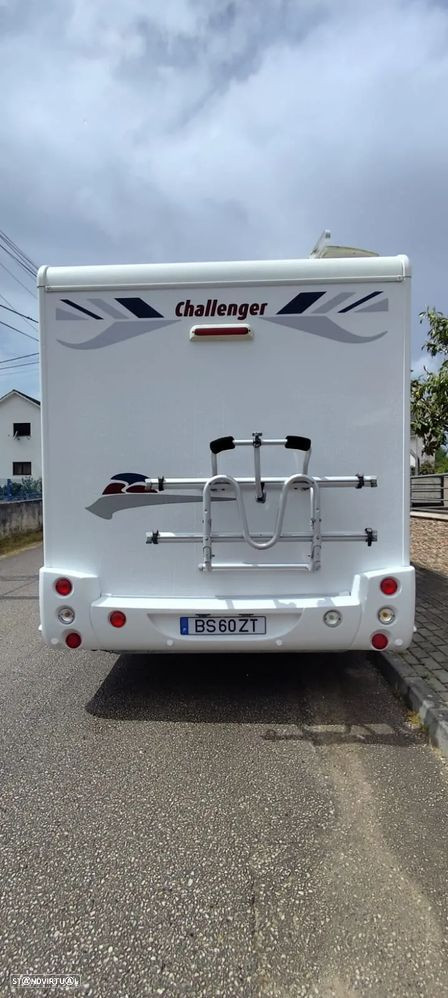 Challenger Genesis 69 cama central e basculante