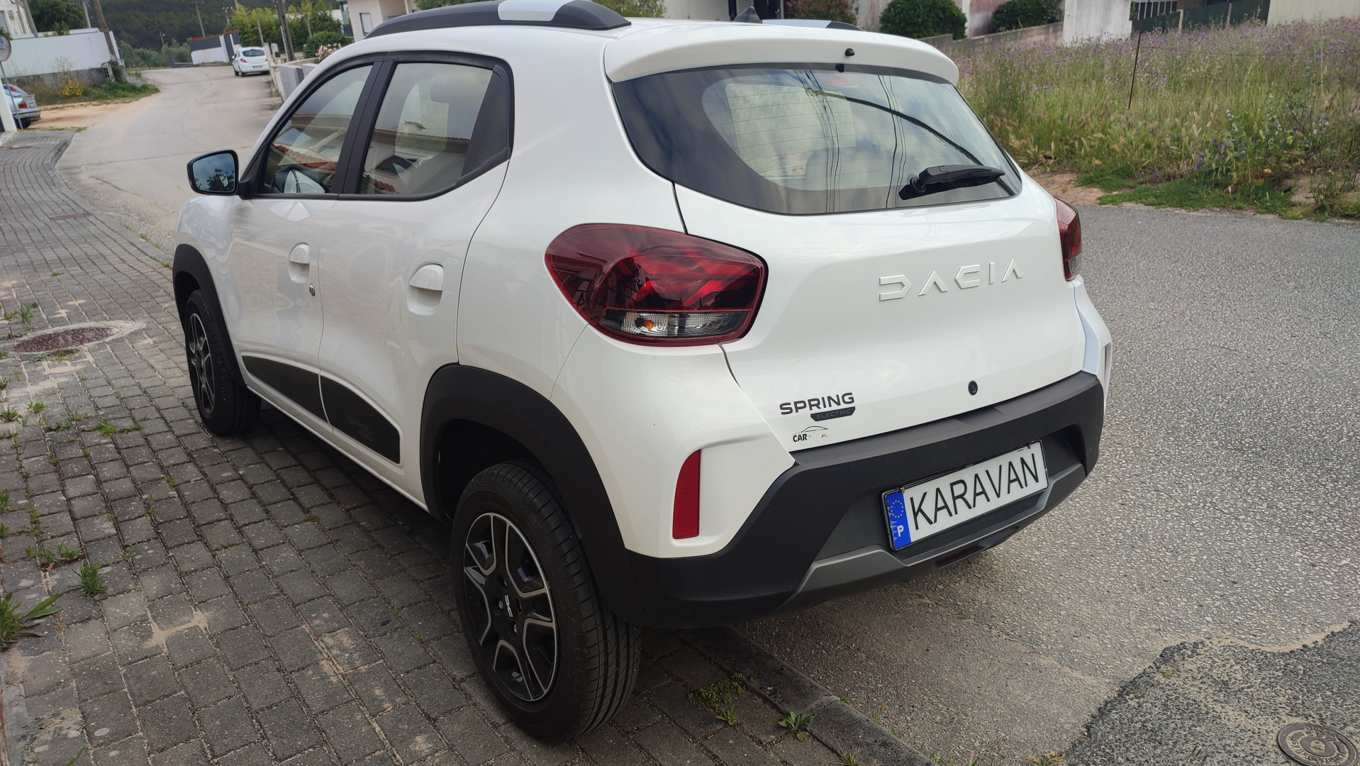 DACIA Spring - um citadino 100% elétrico (IVA dedutível)