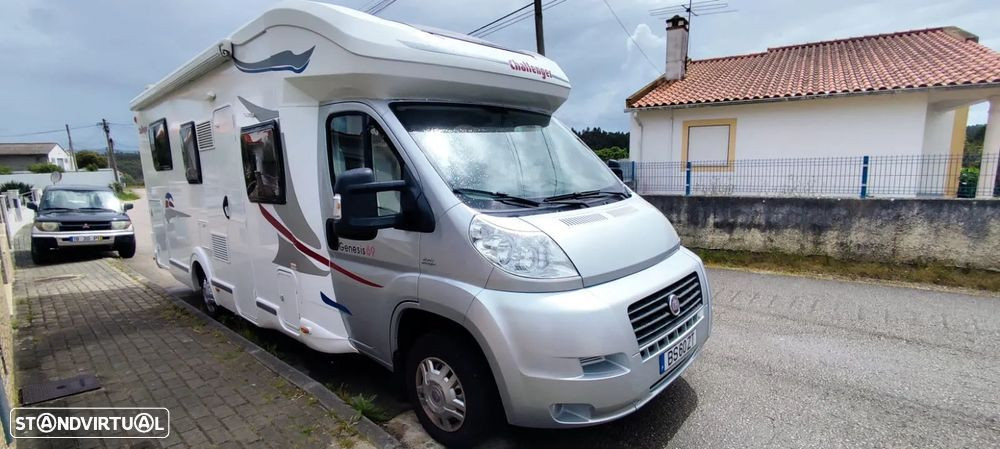 Challenger Genesis 69 cama central e basculante