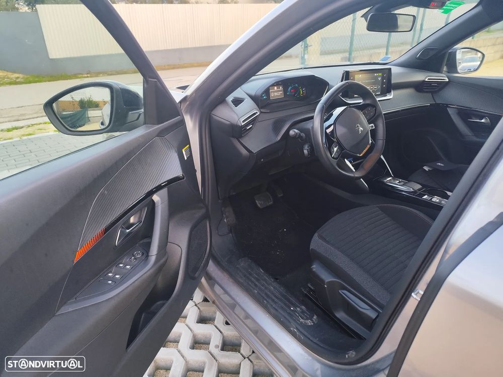 Peugeot e-2008 Active Pack