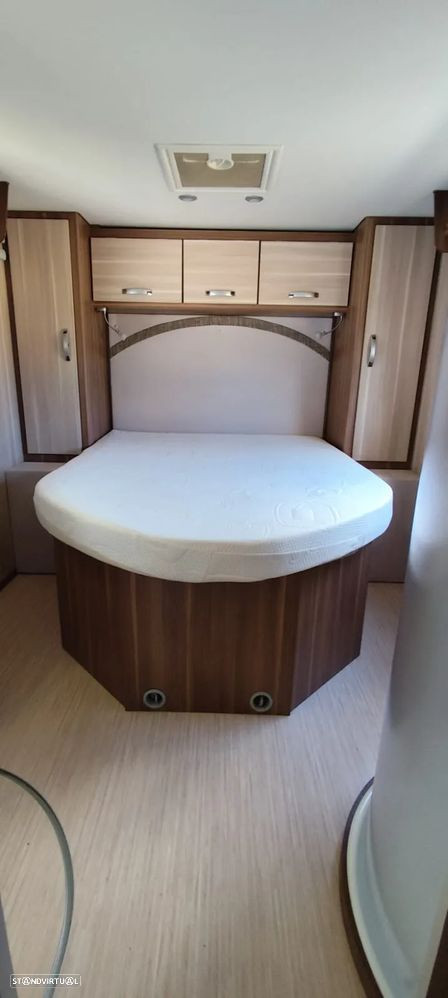 McLouis mc2 72 Cama Central e basculante