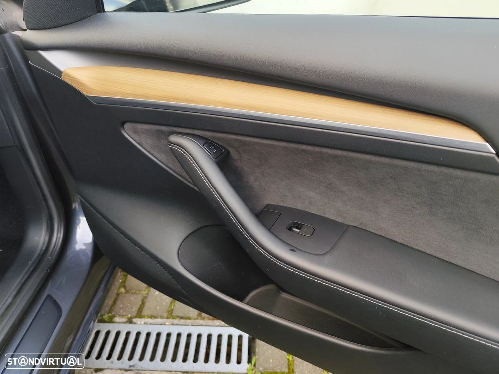 Tesla Model 3 Long Range Tração Integral