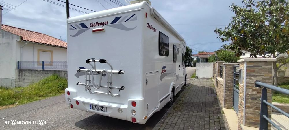 Challenger Genesis 69 cama central e basculante