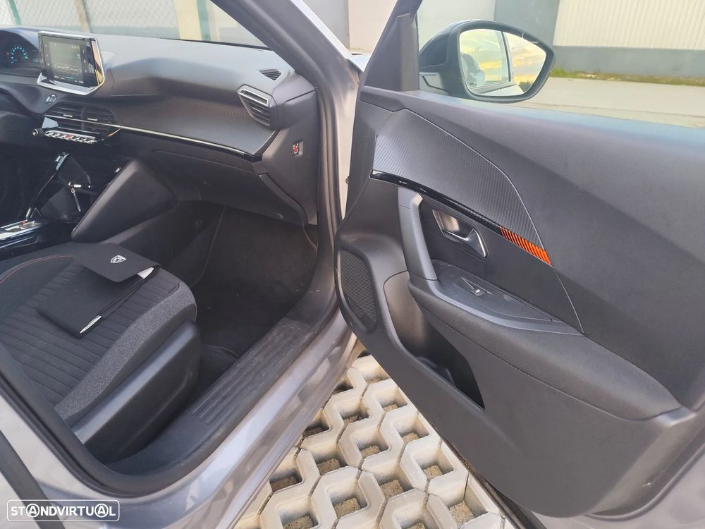 Peugeot e-2008 Active Pack