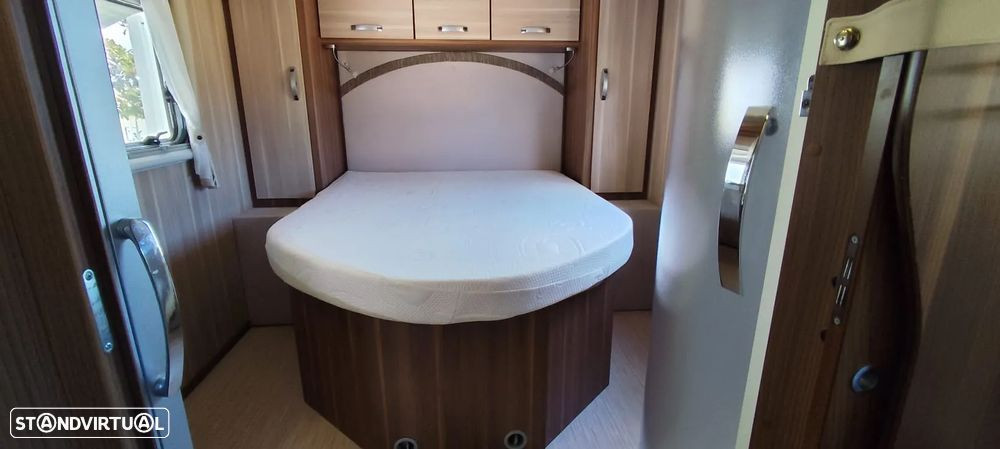 McLouis mc2 72 Cama Central e basculante