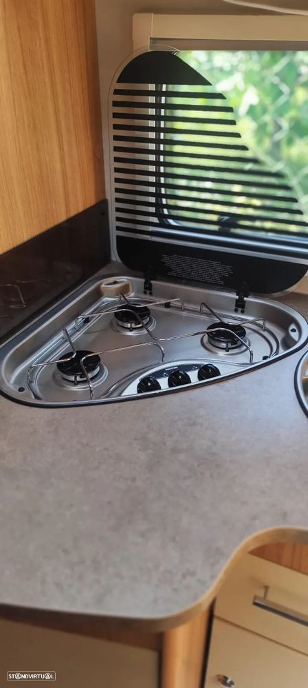 Challenger Genesis 69 cama central e basculante