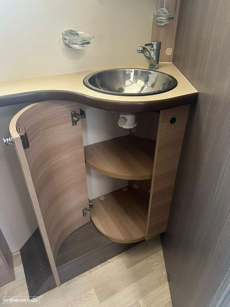 Rapido Serie 6F 691 cama central