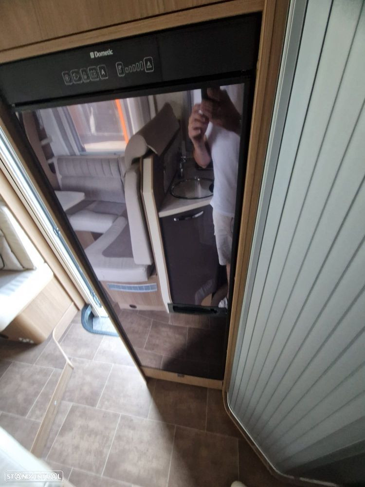 Dethleffs Premium Class 4 Travel cama central
