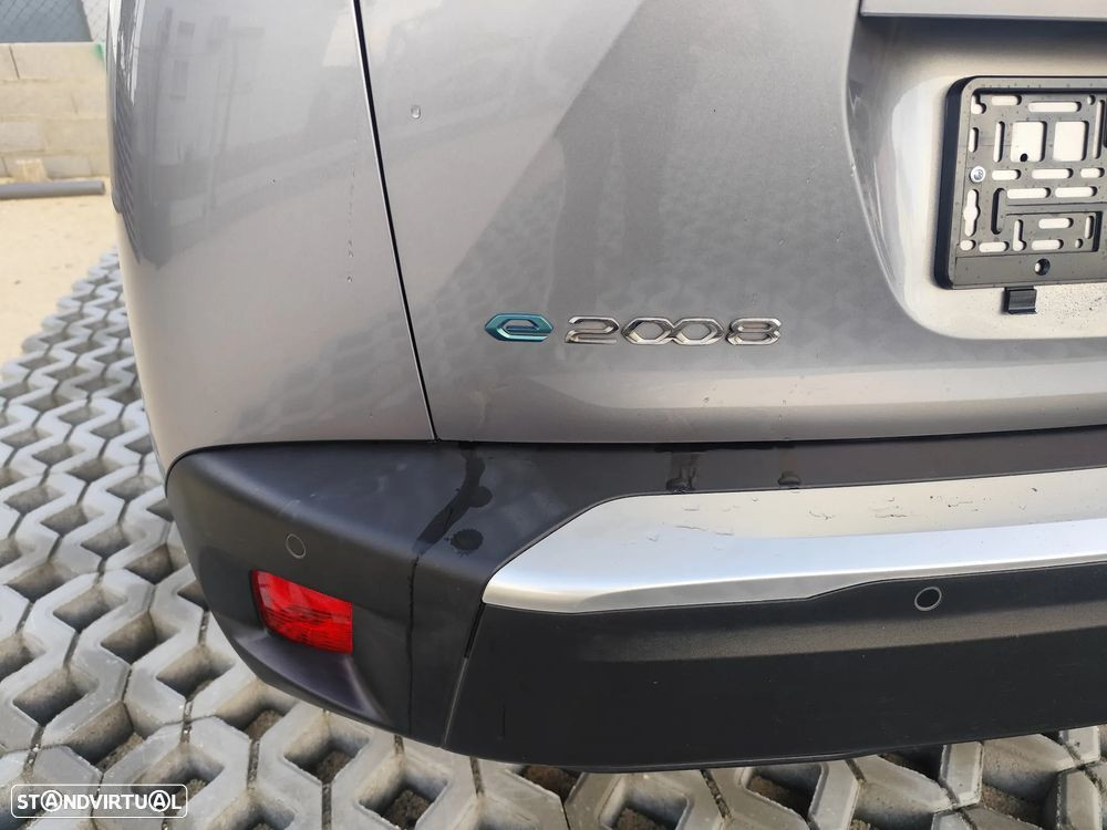 Peugeot e-2008 Active Pack