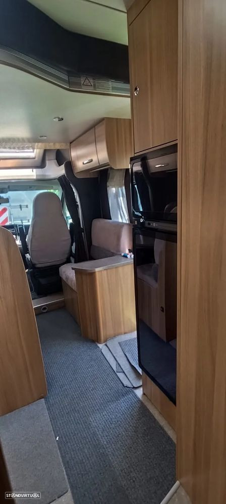 Challenger Genesis 69 cama central e basculante