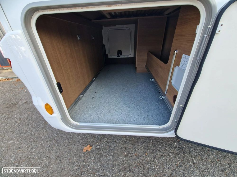 Dethleffs Premium Class 4 Travel cama central