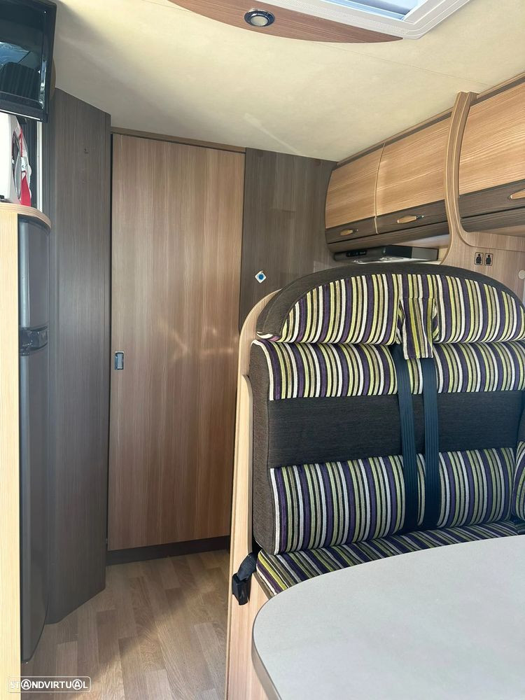 Rapido Serie 6F 691 cama central