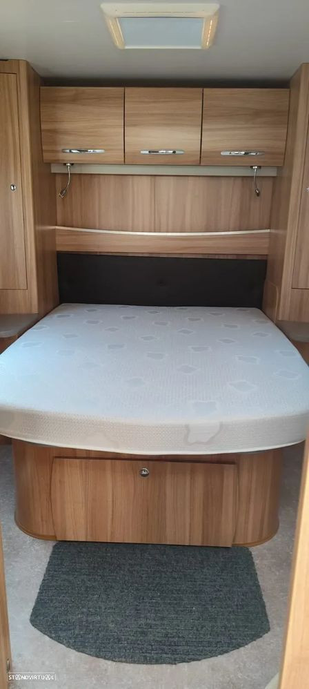 Challenger Genesis 69 cama central e basculante