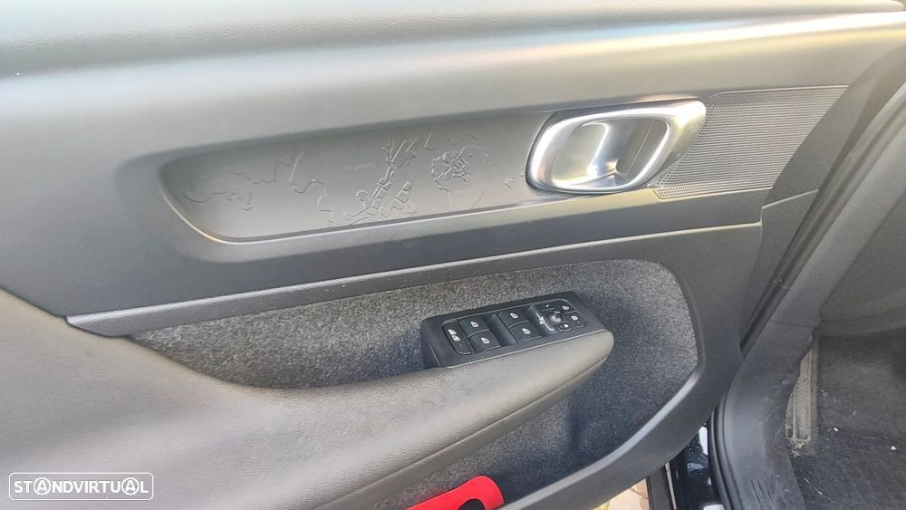 Volvo XC 40 Recharge 69 kWh Single Motor Plus