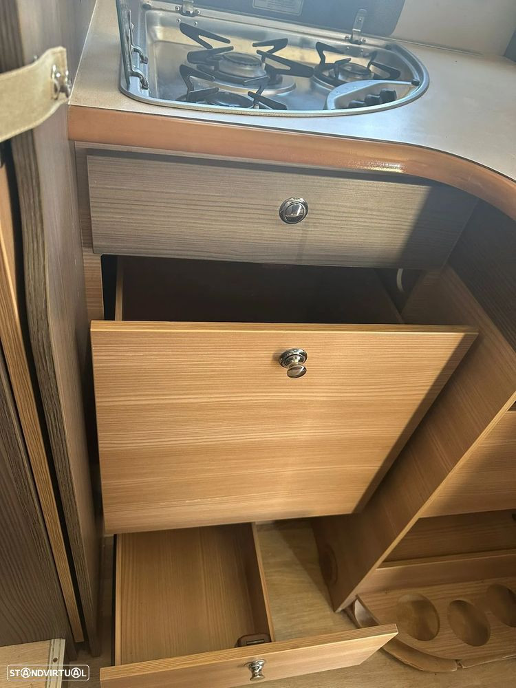 Rapido Serie 6F 691 cama central