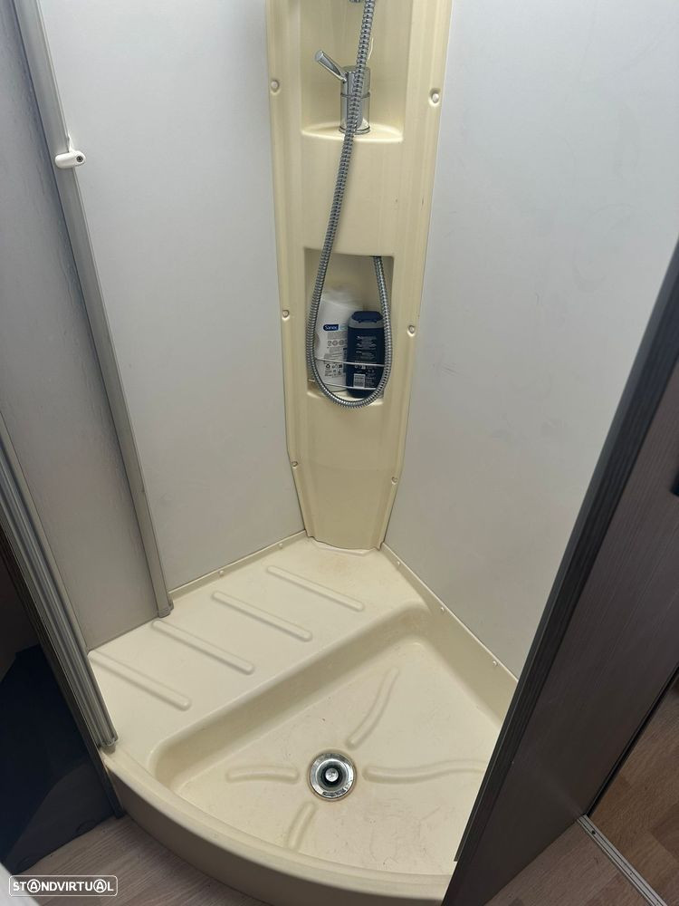 Rapido Serie 6F 691 cama central