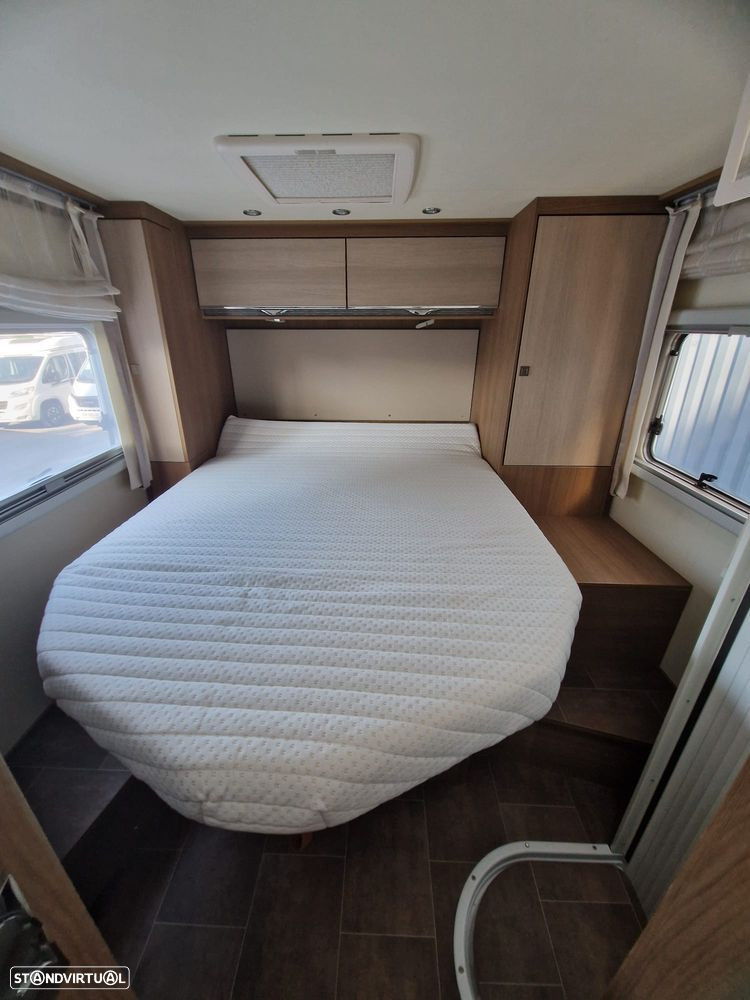 Dethleffs Premium Class 4 Travel cama central